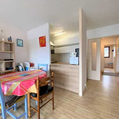 Vue Avec Wifi, Parking, Au Port De De - Ref 848 * Perros-Guirec